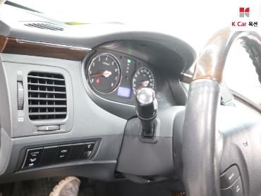 2010 - hyundai grandeur