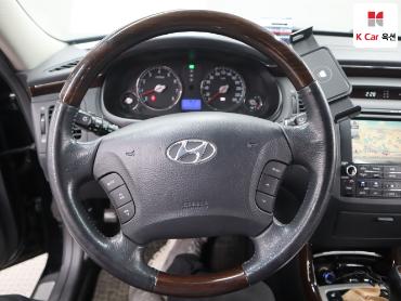 2010 - hyundai grandeur