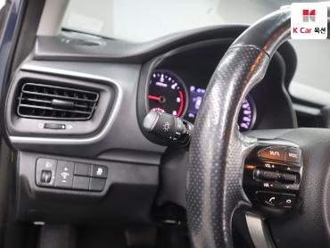 2018 - kia stonic