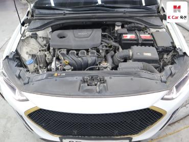2016 - hyundai avante