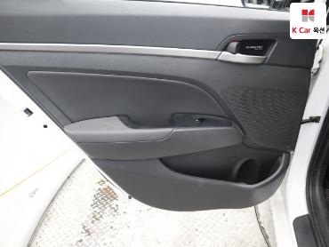 2016 - hyundai avante