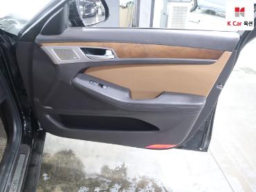 2018 - genesis g80