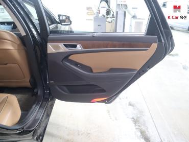 2018 - genesis g80