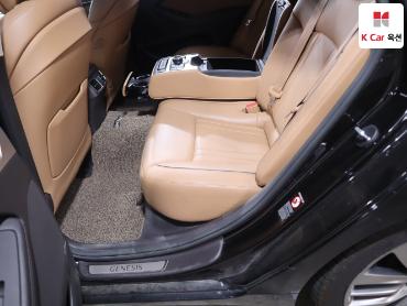2018 - genesis g80
