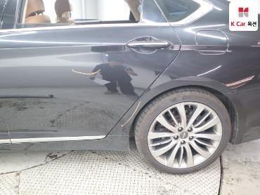 2018 - genesis g80