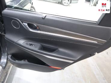 2018 - hyundai grandeur