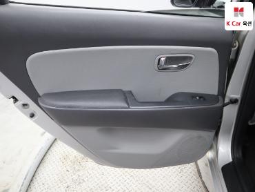 2010 - hyundai avante
