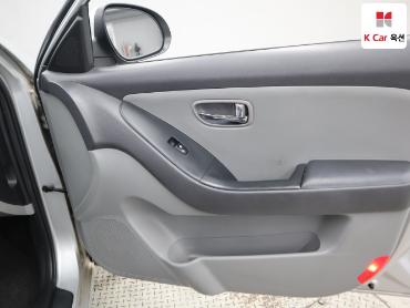 2010 - hyundai avante