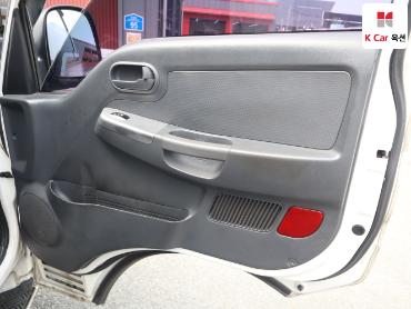 2013 - kia bongo iii