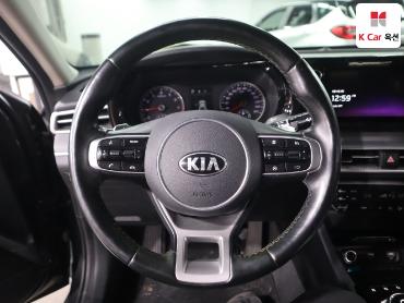 2020 - kia k5