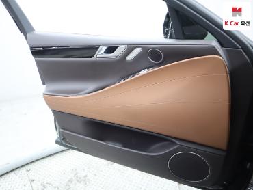 2022 - genesis g80