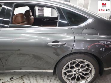 2022 - genesis g80