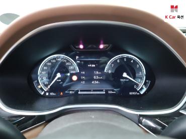 2022 - genesis g80