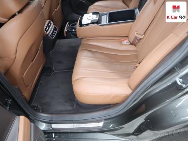 2022 - genesis g80