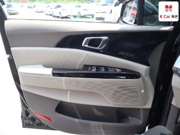 2023 - kia carnival