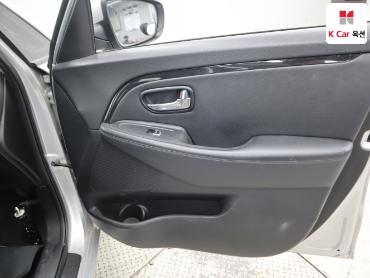 2014 - kia carens