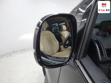 2022 - hyundai staria