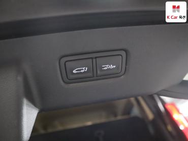 2022 - hyundai staria