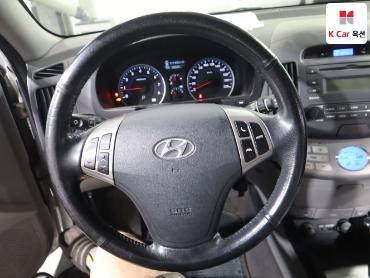 2010 - hyundai avante