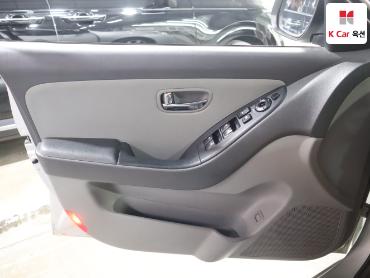 2010 - hyundai avante