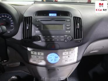 2010 - hyundai avante