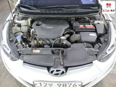 2015 - hyundai avante
