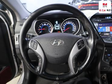 2015 - hyundai avante