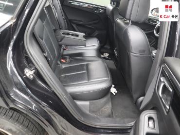 2015 - porsche macan