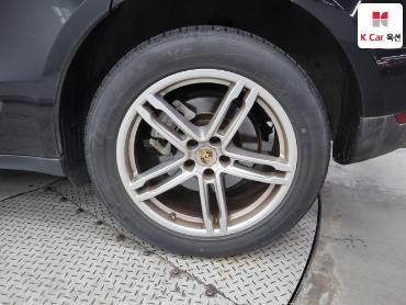 2015 - porsche macan