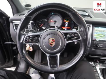 2015 - porsche macan