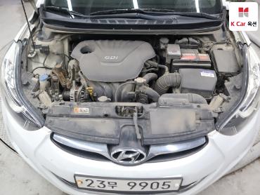 2012 - hyundai avante