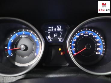 2012 - hyundai avante