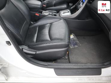 2012 - hyundai avante