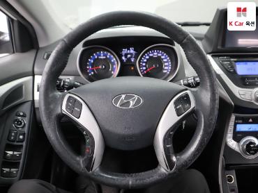 2012 - hyundai avante