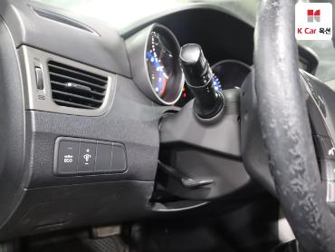 2012 - hyundai avante