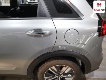 كيا Niro 2022 — صورة 38