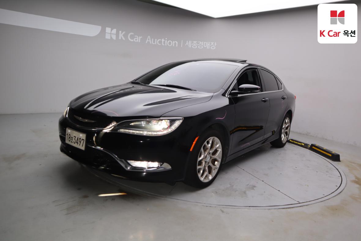 Chrysler 200