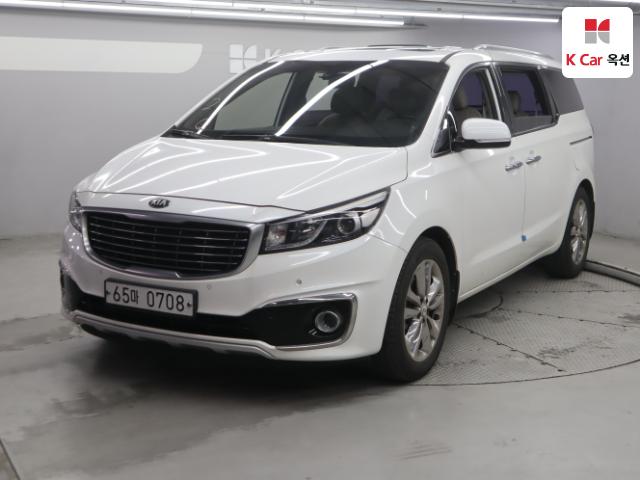 2016 Kia Carnival 7-seater Limousine VIP