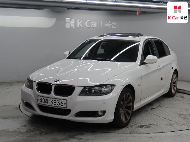 2010 BMW 3-Series 320i 세단
