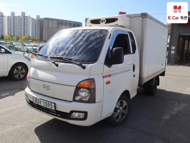 2019 Hyundai Porter Refrigerated Super Long Super Cab ( Twin Comp ) Style
