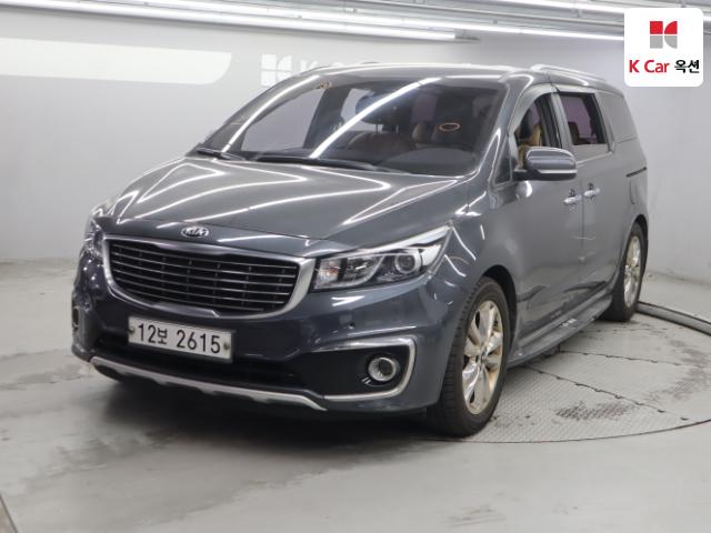 2015 Kia Carnival 9-seater Prestige