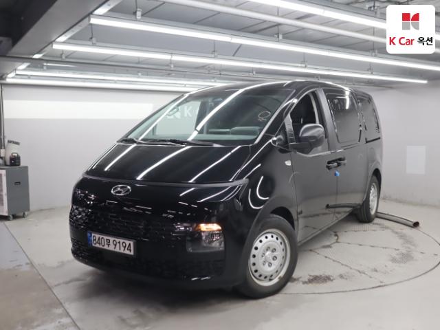 2023 Hyundai Staria Diesel 2.2 Cargo 3-seater Smart